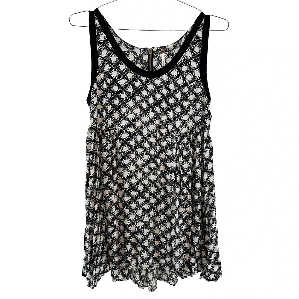 FREE PEOPLE Molly Dot Swing Sleeveless Shift Dress • XS‎ • black & white